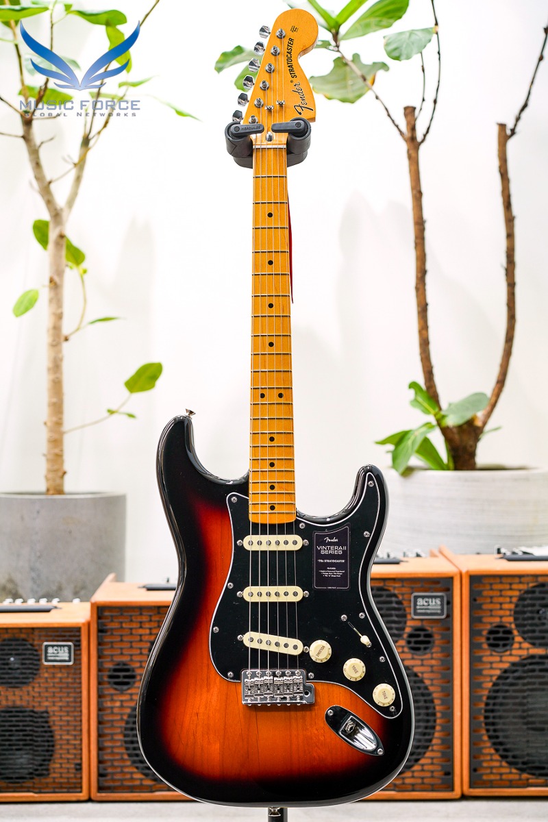 Fender Mexico Vintera II Series 70s Stratocaster SSS-3TSB w/Maple FB (신품) 펜더 멕시코 빈테라 II 70 스트라토캐스터 - MX23035547