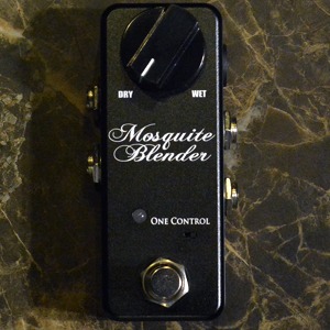 One Control Mosquite Blender (Black/Red)