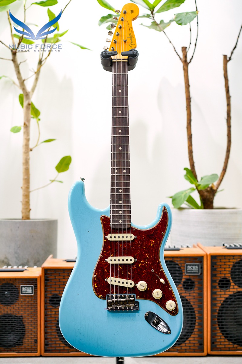 [2024 Summer Sale! (~7/31까지)] Fender Custom Shop 1963 Strat Journeyman Relic-Daphne Blue w/Tortoise Pickguard (2023년산/신품)