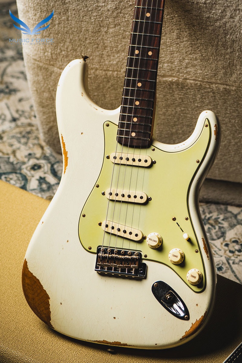 [2024 새봄맞이세일! (~5/31까지)] Fender Custom Shop Limited Edition 1963 Strat Heavy Relic-Aged Olympic White (2023년산/신품) - CZ563895
